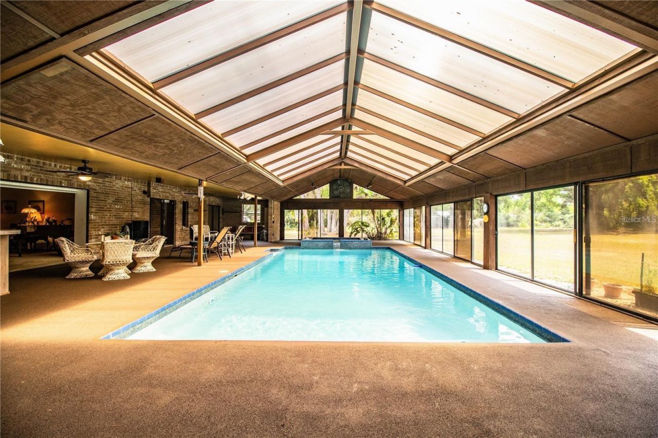 309 Hidden Lake Drive, Brandon, FL 33511 Photo