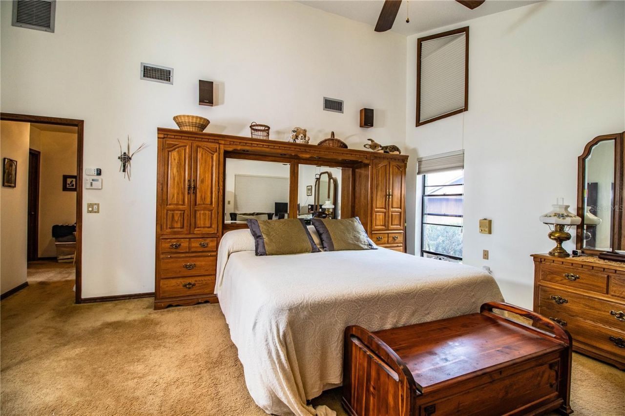 309 Hidden Lake Drive, Brandon, FL 33511 Photo