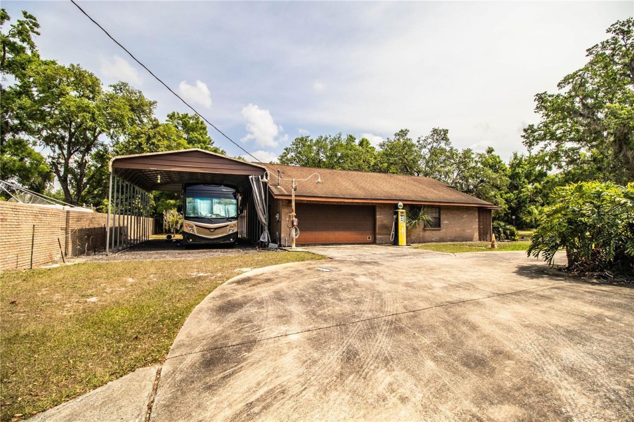 309 Hidden Lake Drive, Brandon, FL 33511 Photo