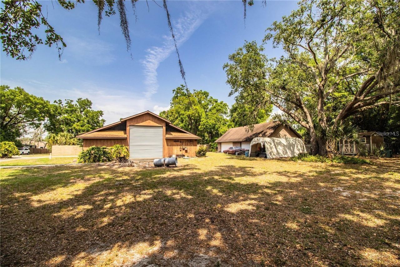 309 Hidden Lake Drive, Brandon, FL 33511 Photo