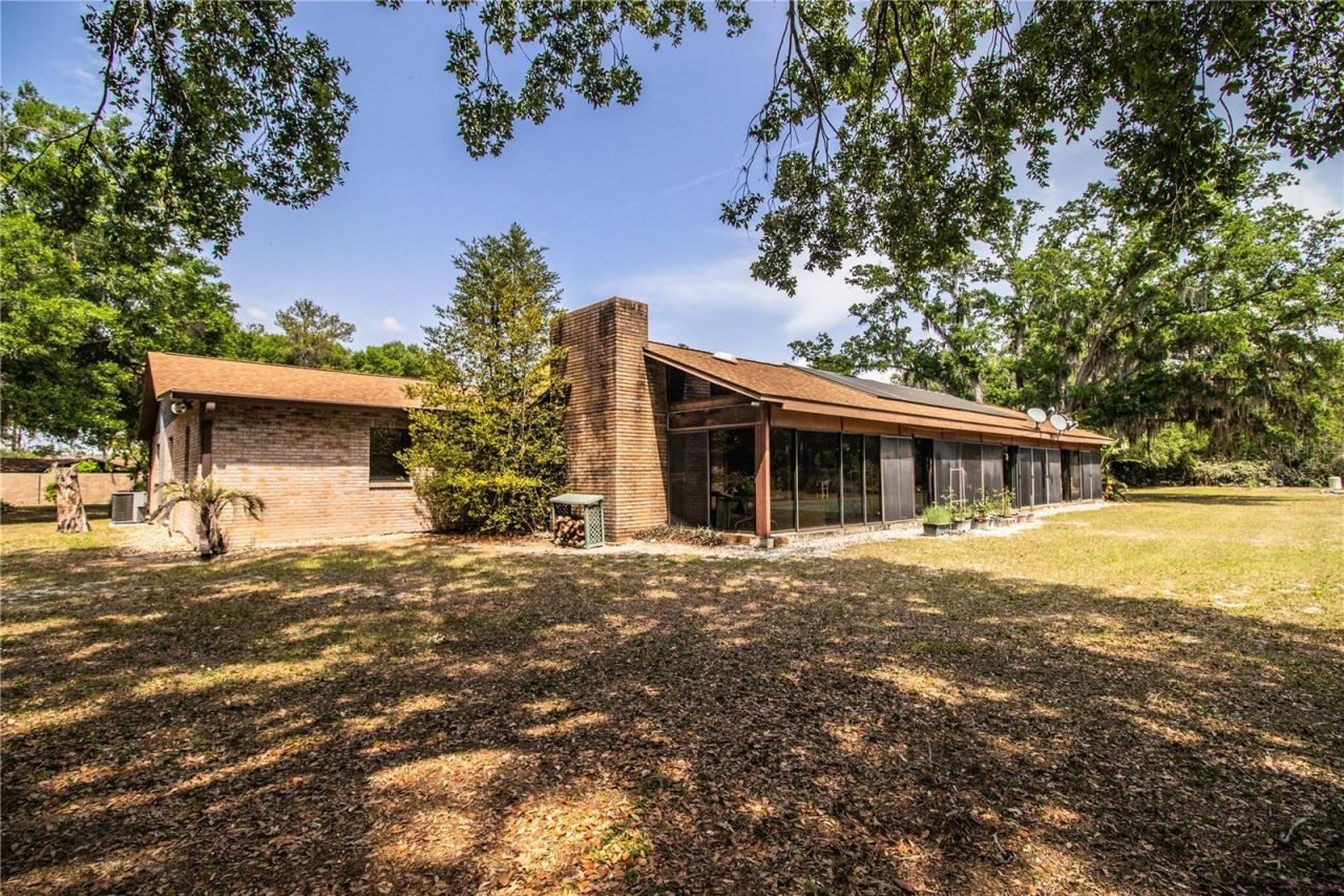 309 Hidden Lake Drive, Brandon, FL 33511 Photo