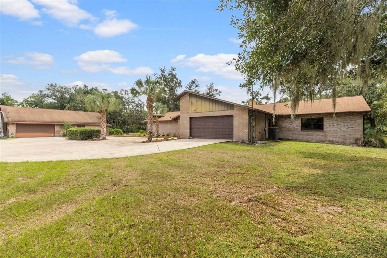 309 Hidden Lake Drive, Brandon, FL 33511 Photo