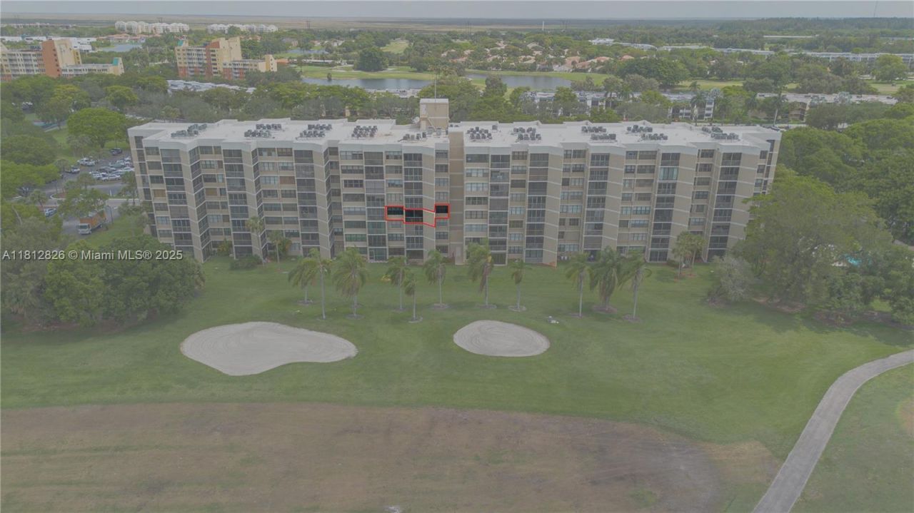 16300 Golf Club Rd, Unit 411, Weston, FL 33326 Photo