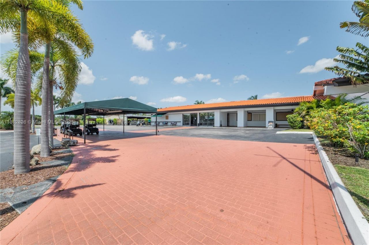 16300 Golf Club Rd, Unit 411, Weston, FL 33326 Photo
