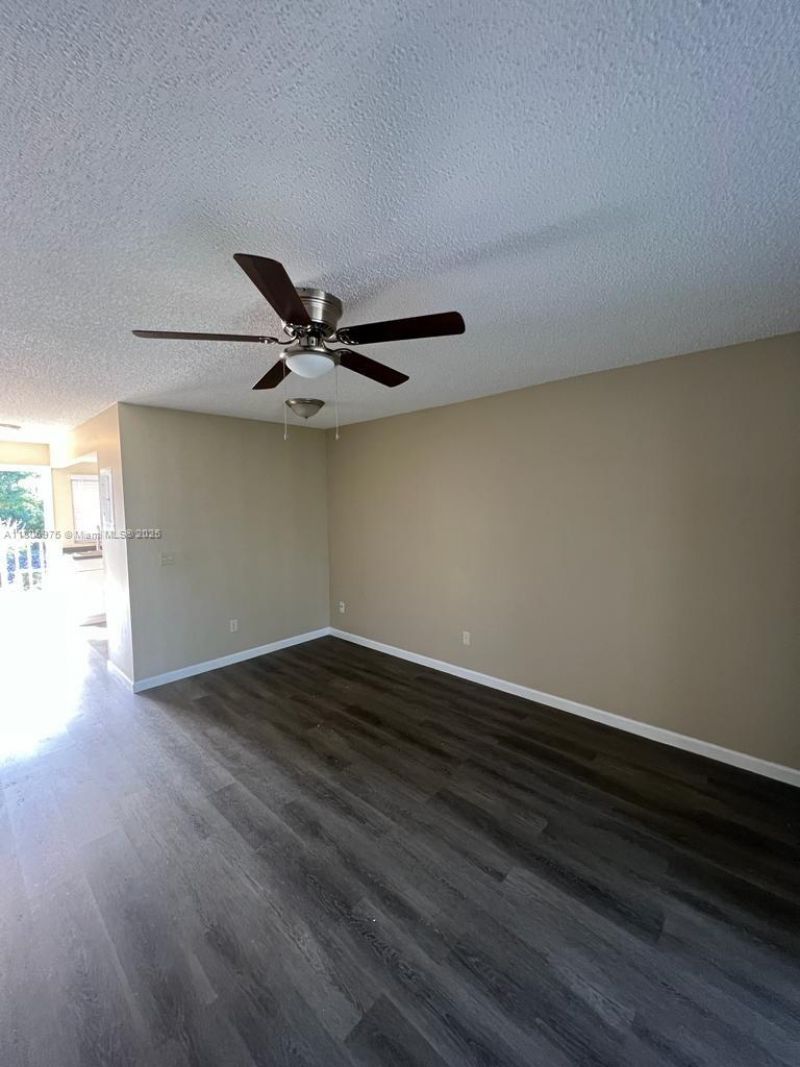 617 Ixoria Ave, Unit 18, Fort Pierce, FL 34982 Photo