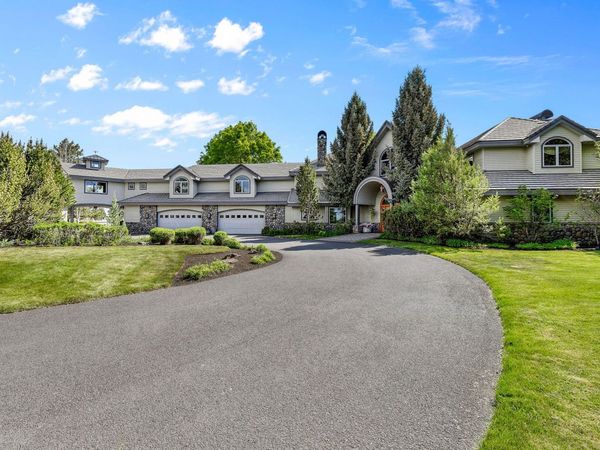 67480 Cloverdale Road, Bend, OR 97703