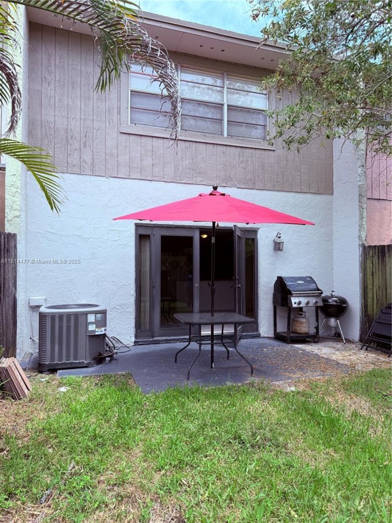 3591 NW 91st Ave, Sunrise, FL 33351 Photo