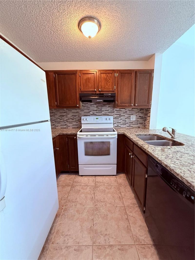 3591 NW 91st Ave, Sunrise, FL 33351 Photo