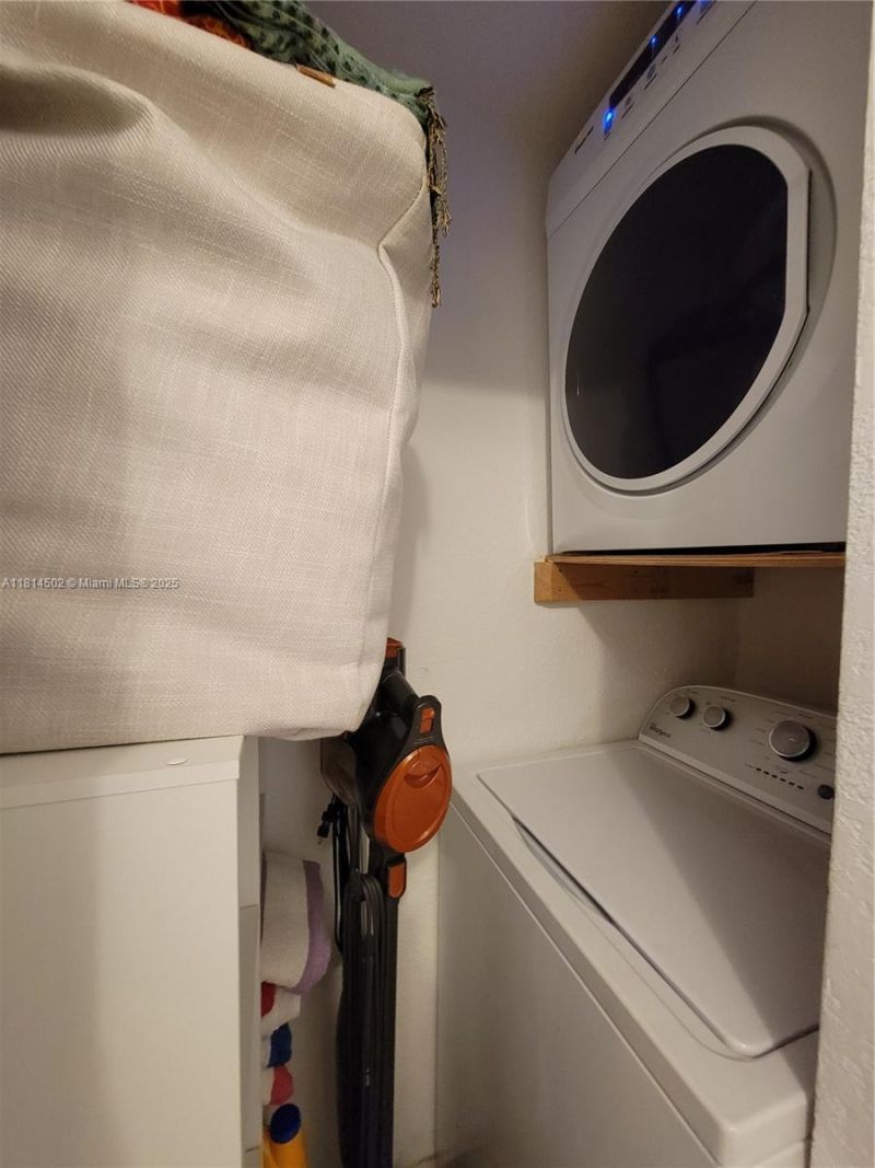 359 Meridian Ave, Unit A103, Miami Beach, FL 33139 Photo