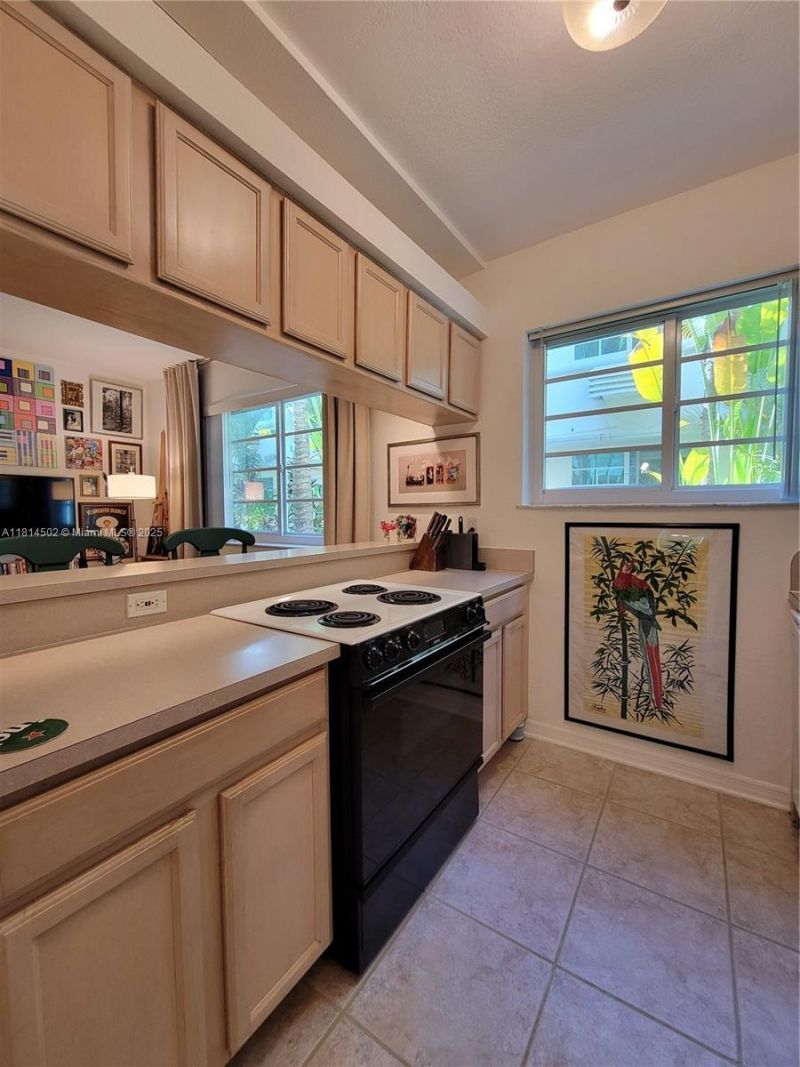 359 Meridian Ave, Unit A103, Miami Beach, FL 33139 Photo