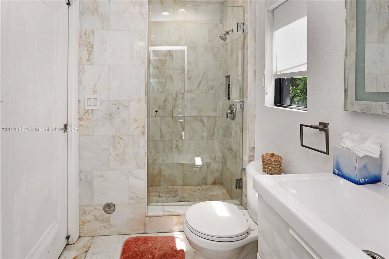 1109 NE 89th St, Miami, FL 33138 Photo