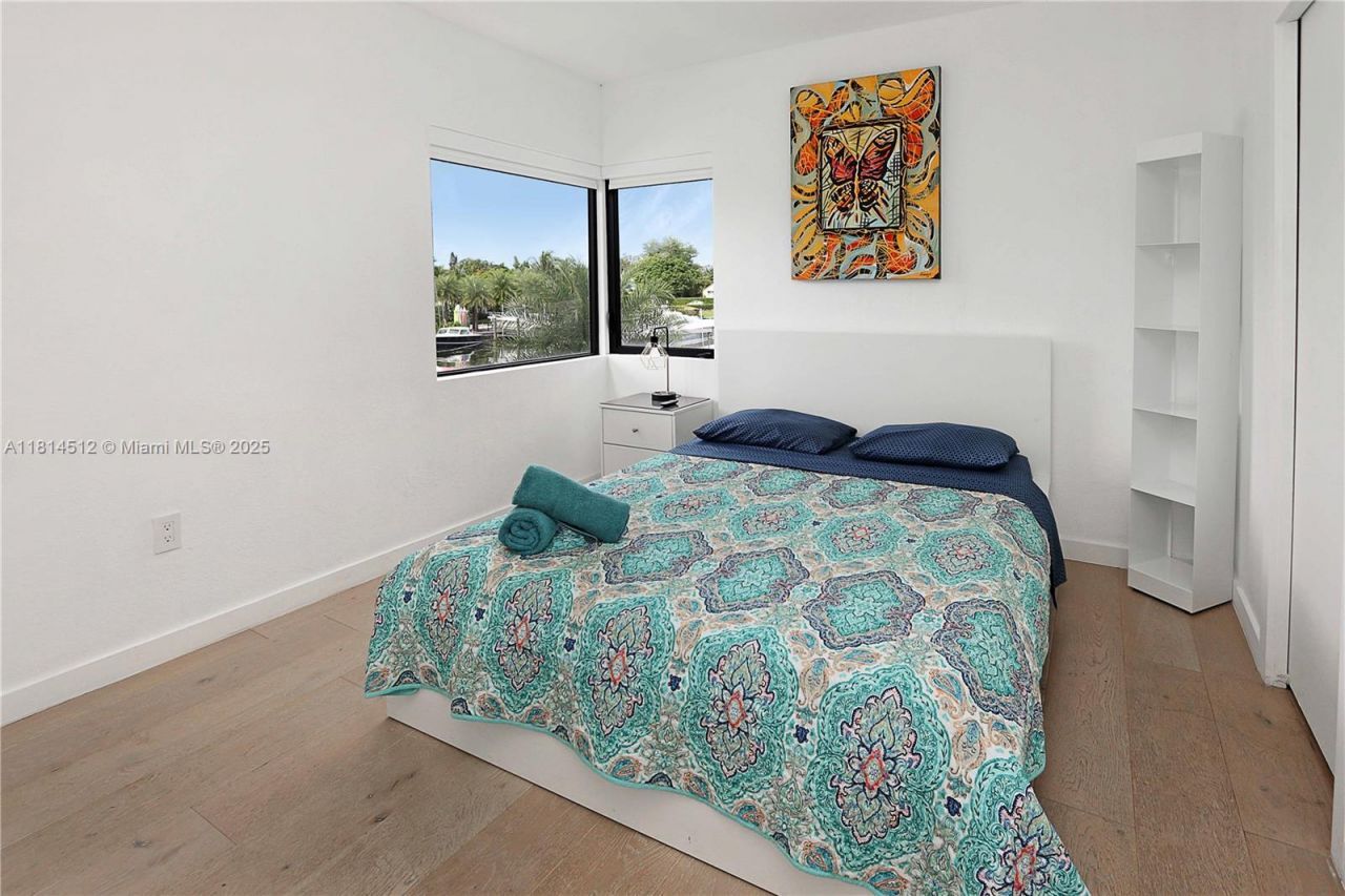 1109 NE 89th St, Miami, FL 33138 Photo