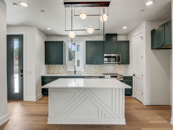 4127 E 12th ST, Unit 5, Austin, TX 78721