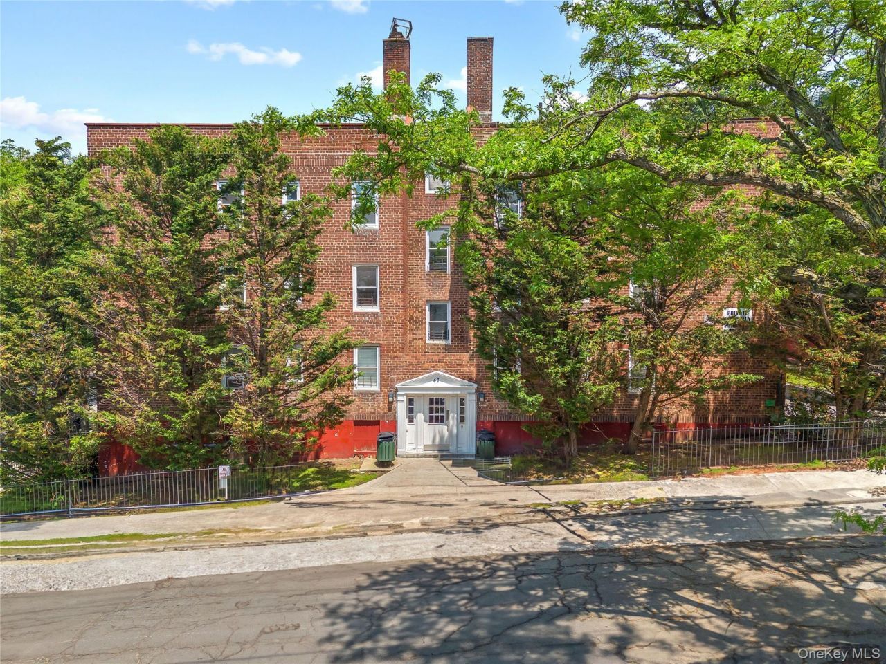 47 Point Street, Unit 1D, Yonkers, NY 10701 Main Photo