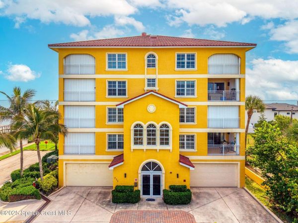 211 S 24th Street, Unit 202, Cocoa Beach, FL 32931