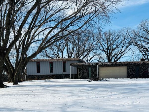 1004 S Ramsey Street, Redwood Falls, MN 56283