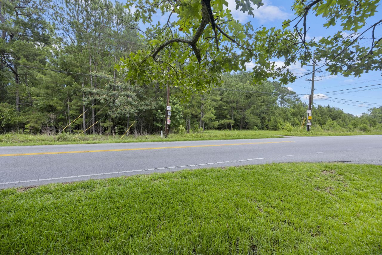 406 Myers Road Photo 5