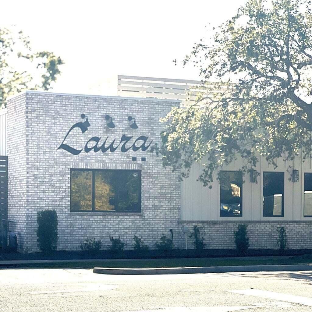 217 Seele Street Photo 8