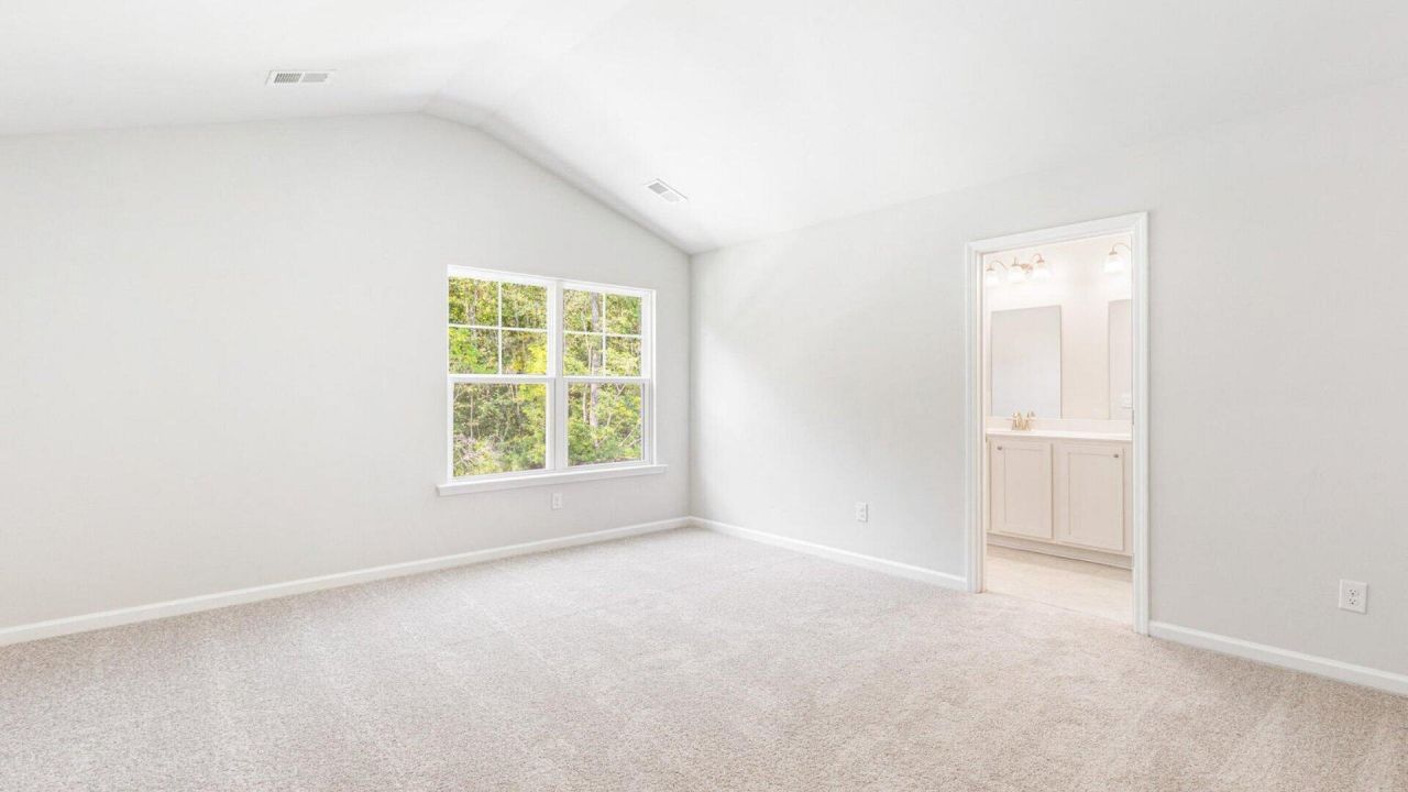 214 Seele Street Photo 13