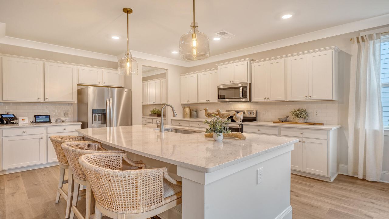 226 Seele Street Photo 2