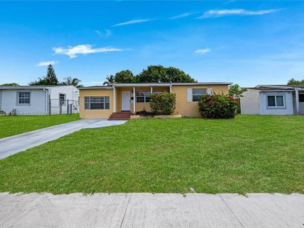 2431 Rodman St, Hollywood, FL 33020