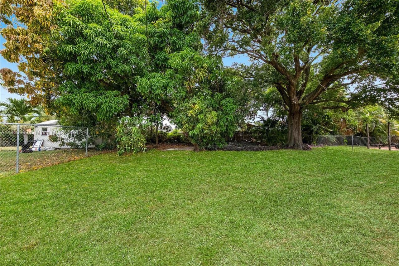 2431 Rodman St, Hollywood, FL 33020 Photo