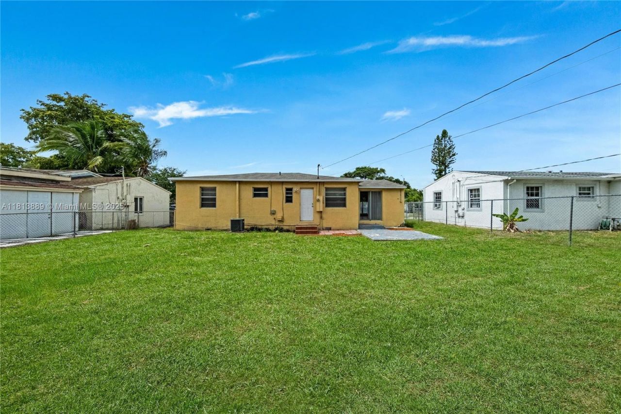 2431 Rodman St, Hollywood, FL 33020 Photo