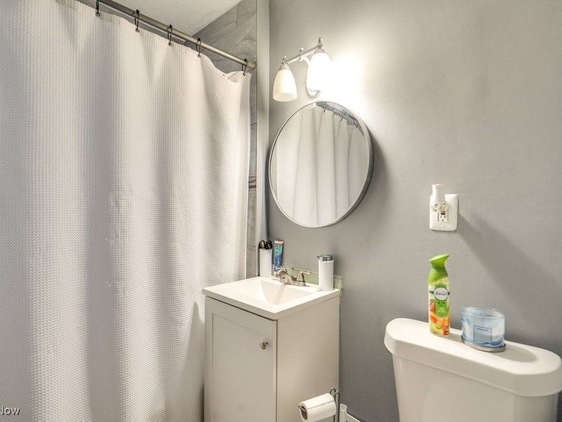 8304 Garfield Boulevard, Garfield Heights, OH 44125 Photo 21