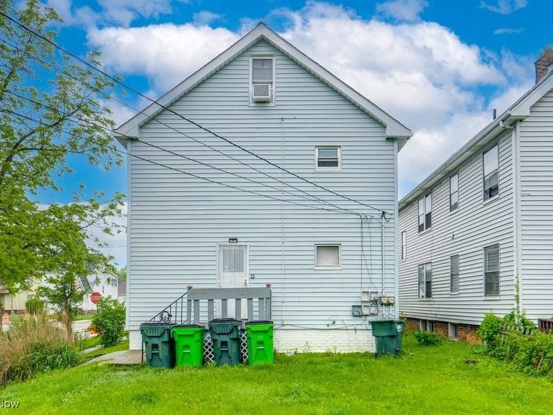 8304 Garfield Boulevard, Garfield Heights, OH 44125 Photo 3