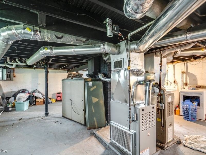 8304 Garfield Boulevard, Garfield Heights, OH 44125 Photo 32