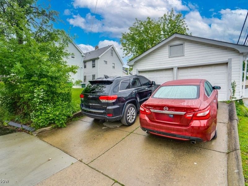 8304 Garfield Boulevard, Garfield Heights, OH 44125 Photo 4