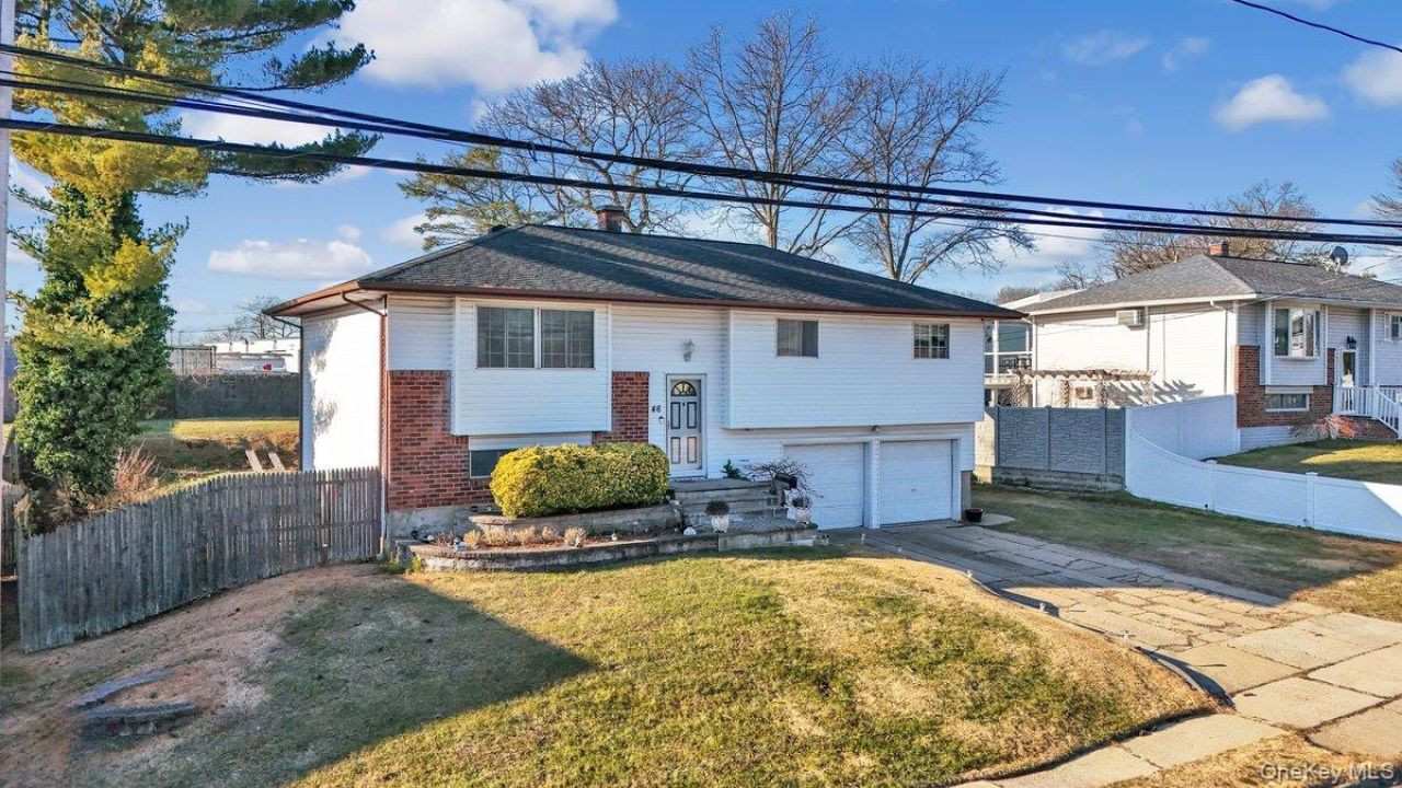 46 Sunburst Drive, Deer Park, NY 11729 Main Photo