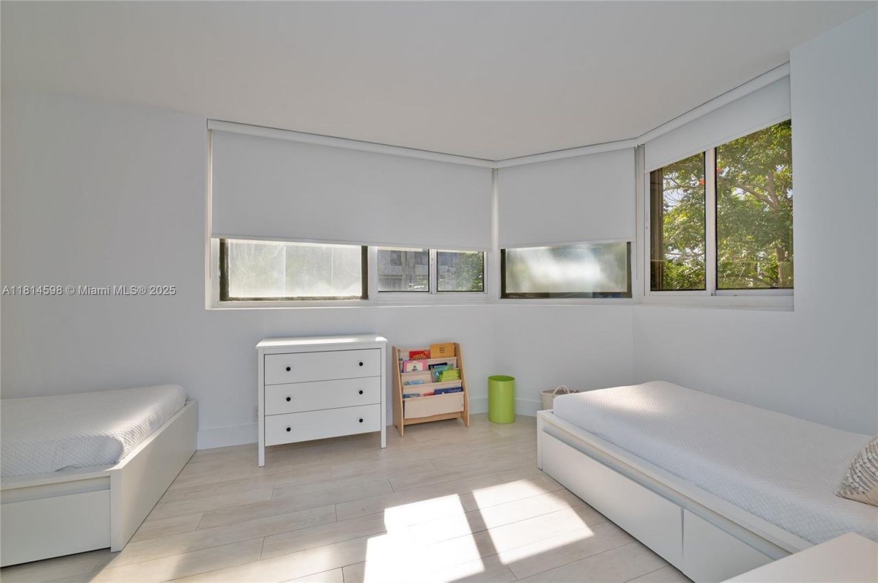 101 Crandon Blvd, Unit 480, Key Biscayne, FL 33149 Photo