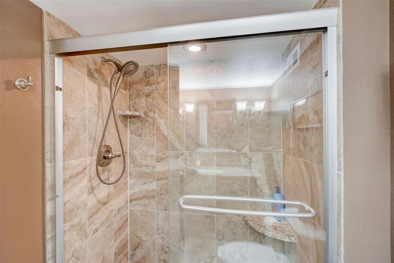 2425 Gulf Of Mexico Drive, Unit 14B, Longboat Key, FL 34228 Photo