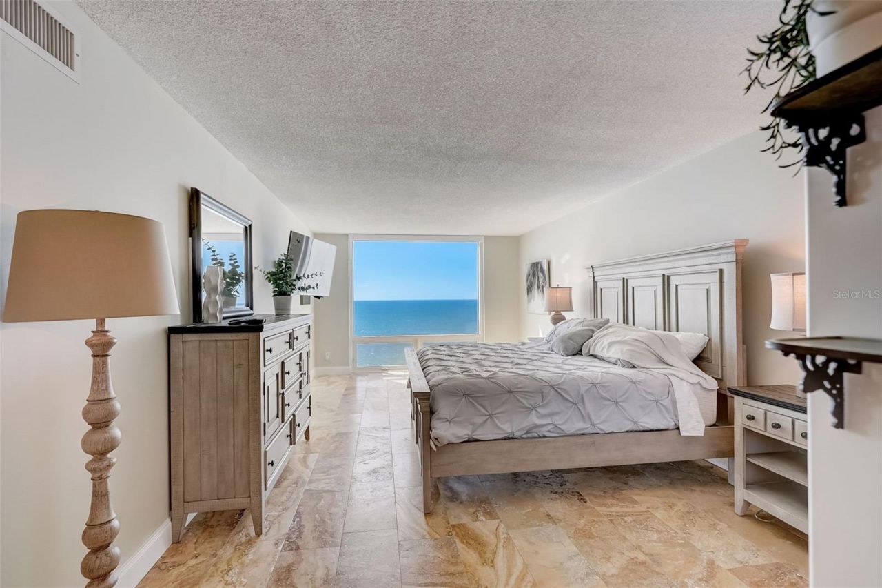 2425 Gulf Of Mexico Drive, Unit 14B, Longboat Key, FL 34228 Photo