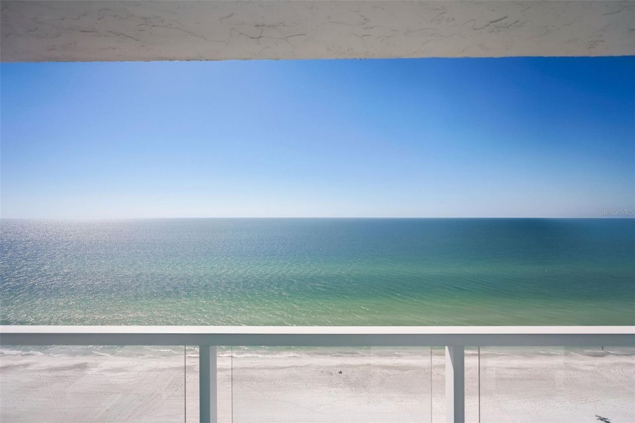 2425 Gulf Of Mexico Drive, Unit 14B, Longboat Key, FL 34228 Photo
