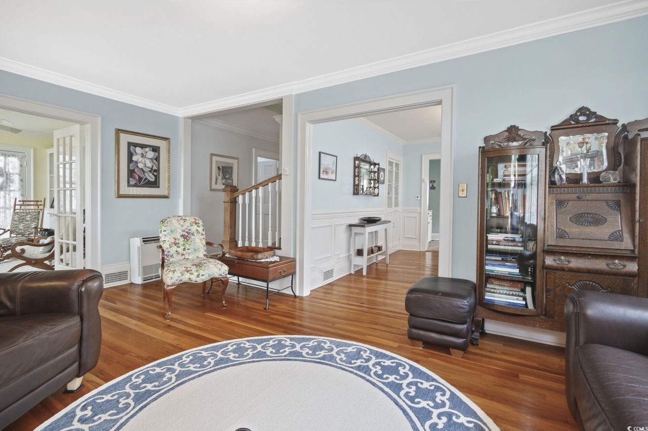 104 East Bay St. Photo 11