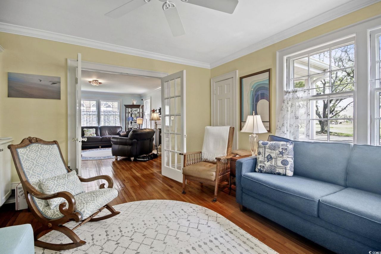 104 East Bay St. Photo 8