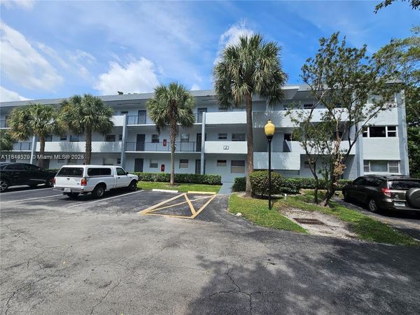 8380 Sands Point Blvd, Unit J110, Tamarac, FL 33321