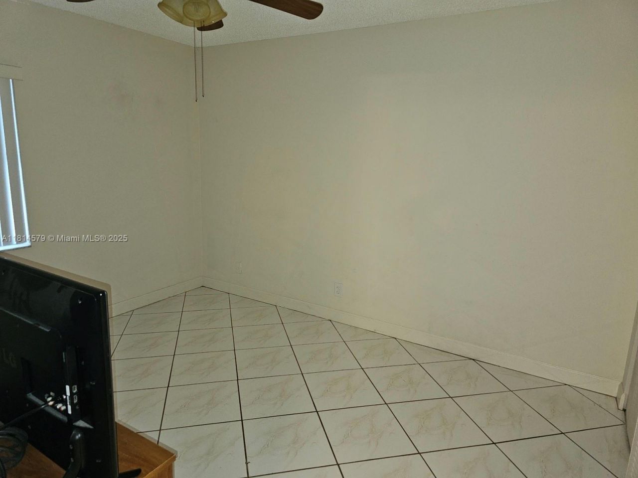 8380 Sands Point Blvd, Unit J110, Tamarac, FL 33321 Photo