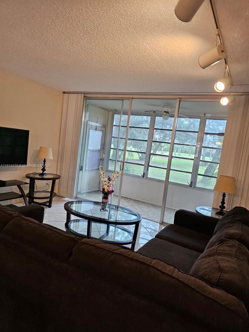 8380 Sands Point Blvd, Unit J110, Tamarac, FL 33321 Photo