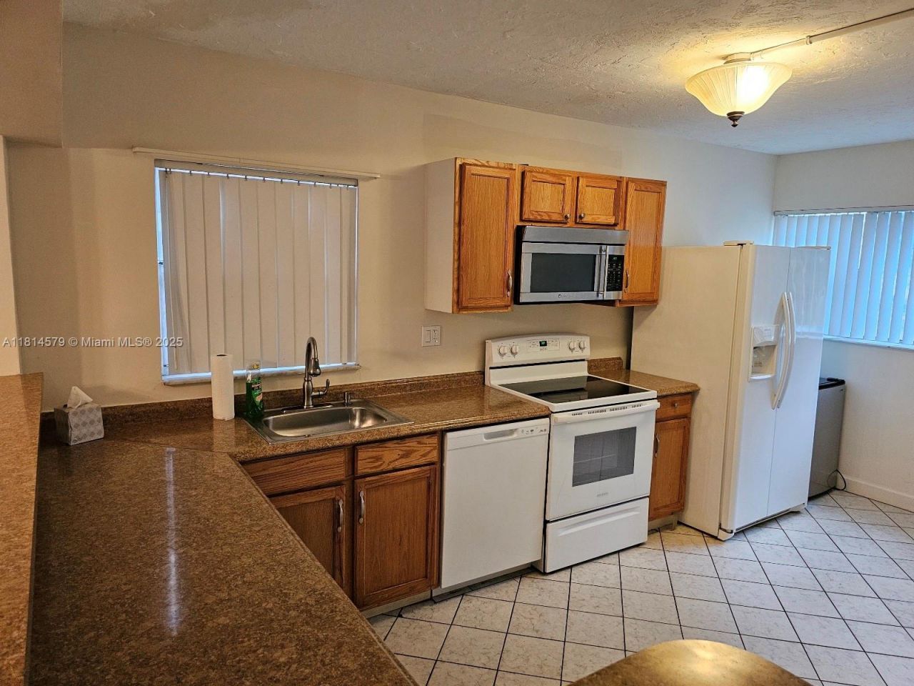 8380 Sands Point Blvd, Unit J110, Tamarac, FL 33321 Photo
