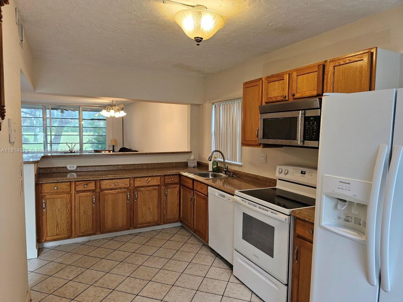 8380 Sands Point Blvd, Unit J110, Tamarac, FL 33321 Photo