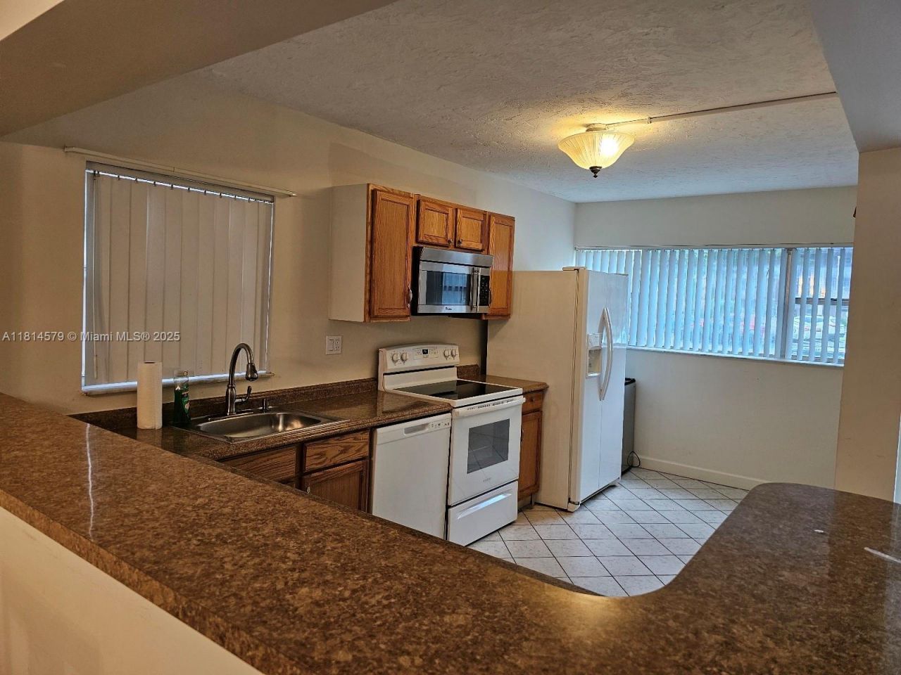 8380 Sands Point Blvd, Unit J110, Tamarac, FL 33321 Photo