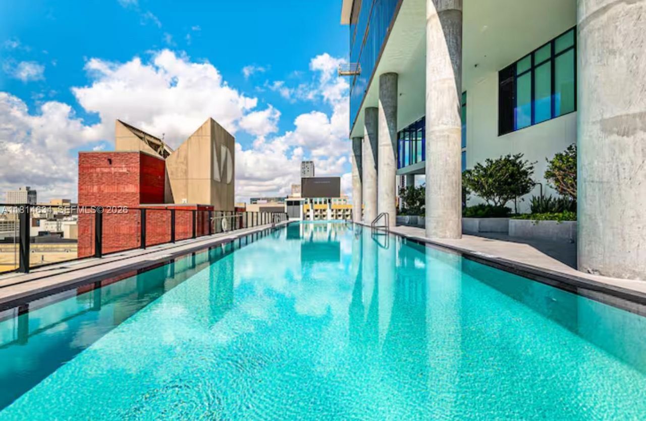 398 NE 5th St, Unit 1518, Miami, FL 33132 Photo