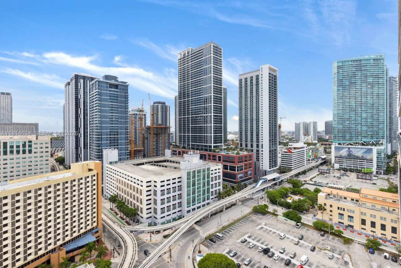 398 NE 5th St, Unit 1518, Miami, FL 33132 Photo