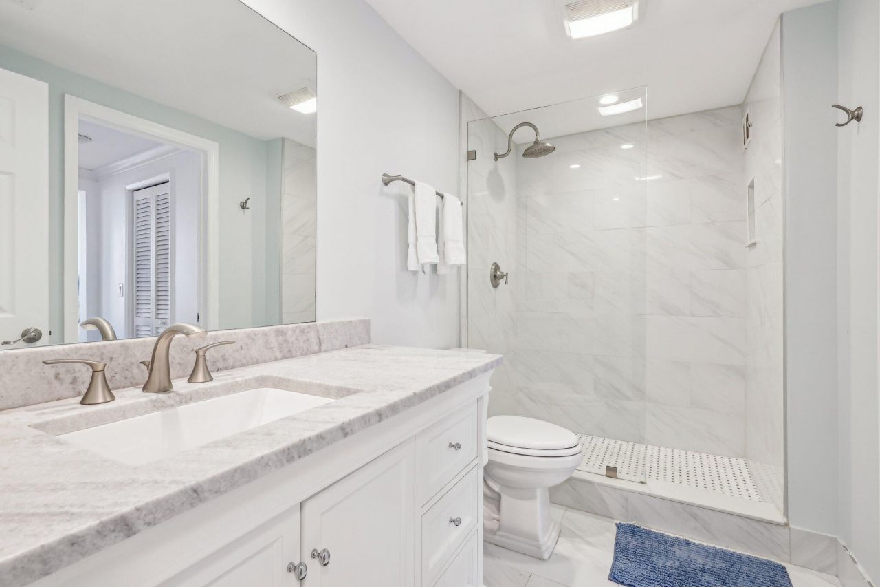 5400 N Ocean Drive E, Unit Pha, Singer Island, FL 33404 Photo