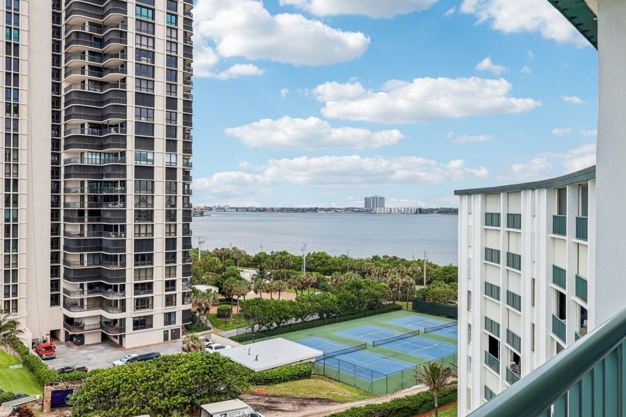 5400 N Ocean Drive E, Unit Pha, Singer Island, FL 33404 Photo