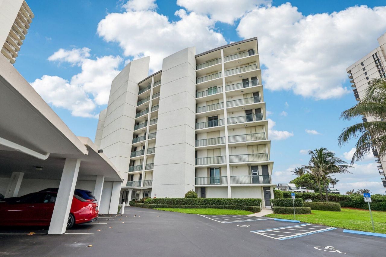 5400 N Ocean Drive E, Unit Pha, Singer Island, FL 33404 Photo