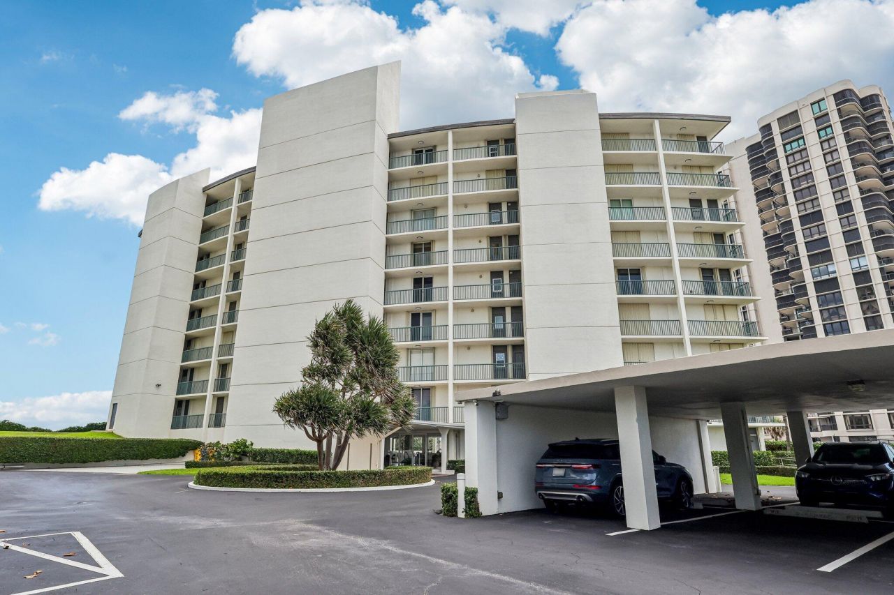 5400 N Ocean Drive E, Unit Pha, Singer Island, FL 33404 Photo